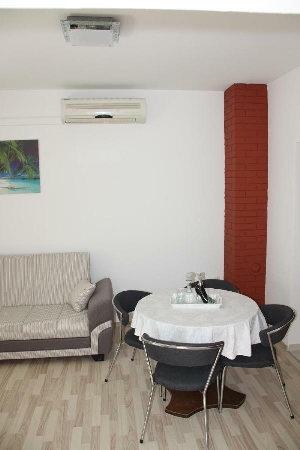 Apartment Nina Split Exterior photo